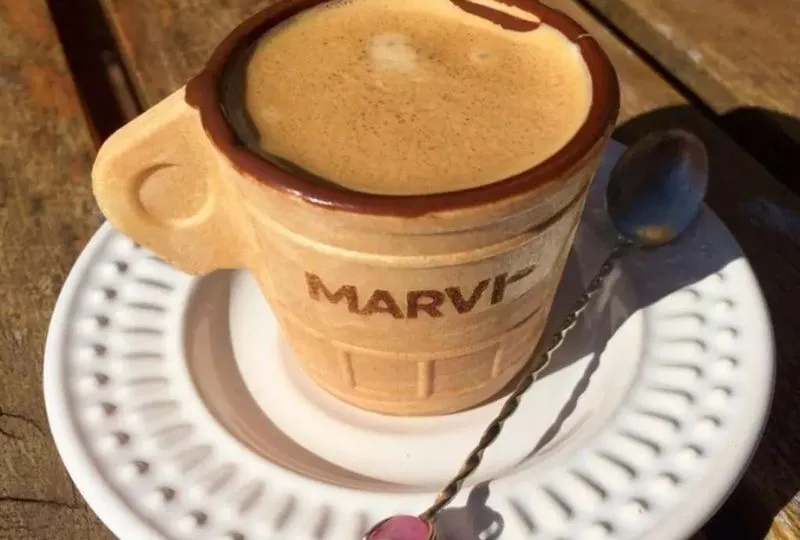 Xícara comestível sabor chocolate